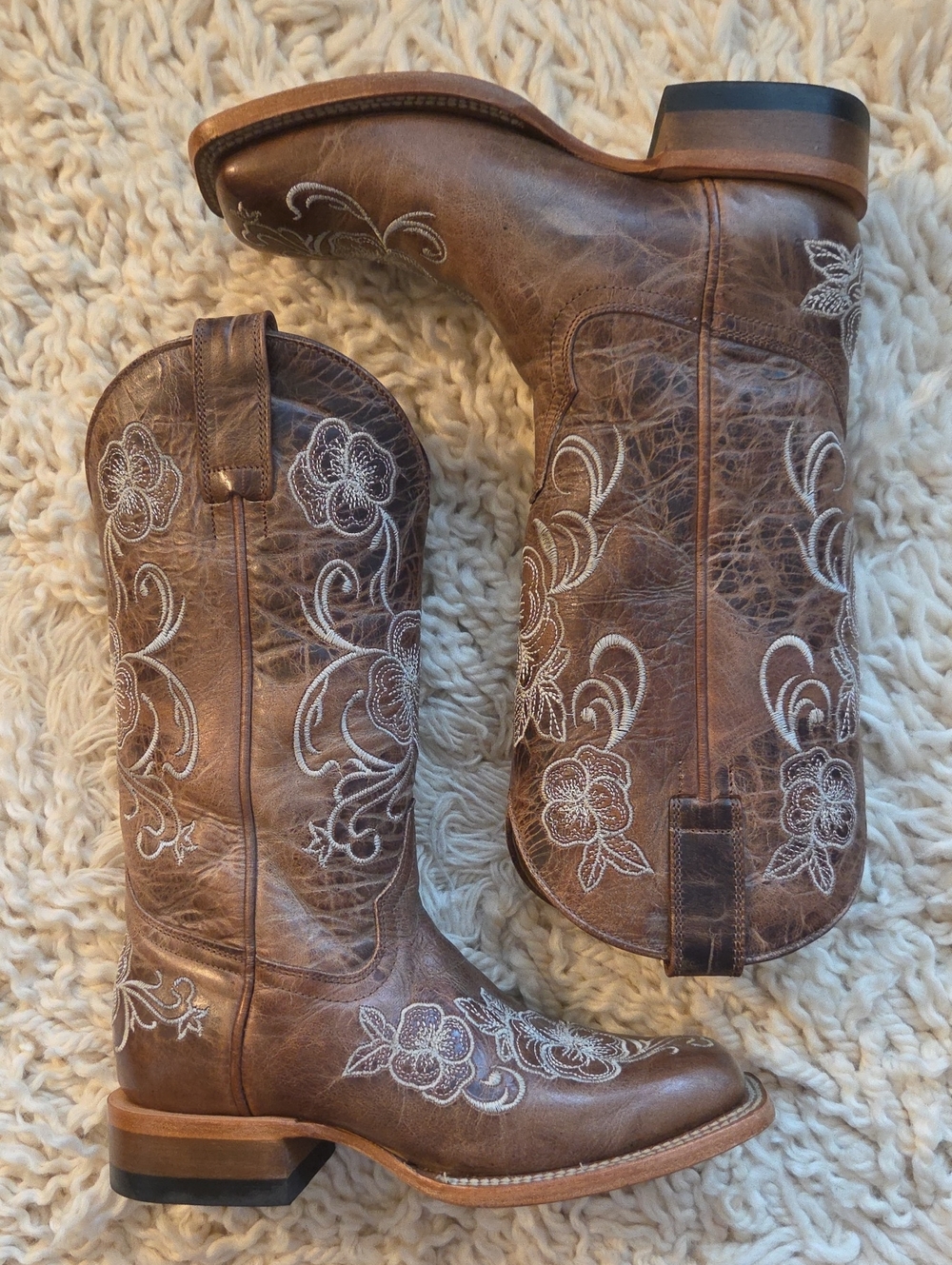 Shyanne Brown Floral Embroidered Western Heeled Boots